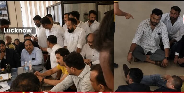 लखनऊ विभूतिखंड थाने में वकीलों का धरना, इंस्पेक्टर पर अभद्रता-जातिसूचक टिप्पणी का आरोप