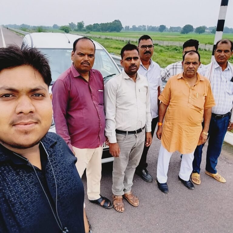 हरदोई आश्वासन नहीं अधिकार चाहिए हरपालपुर के कोटेदारों का लखनऊ में हल्ला बोल