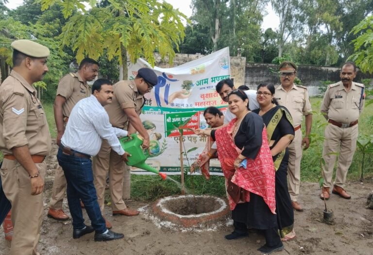 प्रहलाद नगरी समिति ने जिला कारागार में किया पौधरोपण, “एक पेड़ मां के नाम” के तहत देखभाल का लिया संकल्प