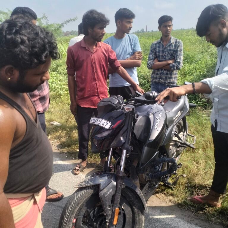 हरपालपुर-चौसार मार्ग पर दो बाइकों की आमने-सामने भिड़ंत, दोनों युवक गंभीर घायल